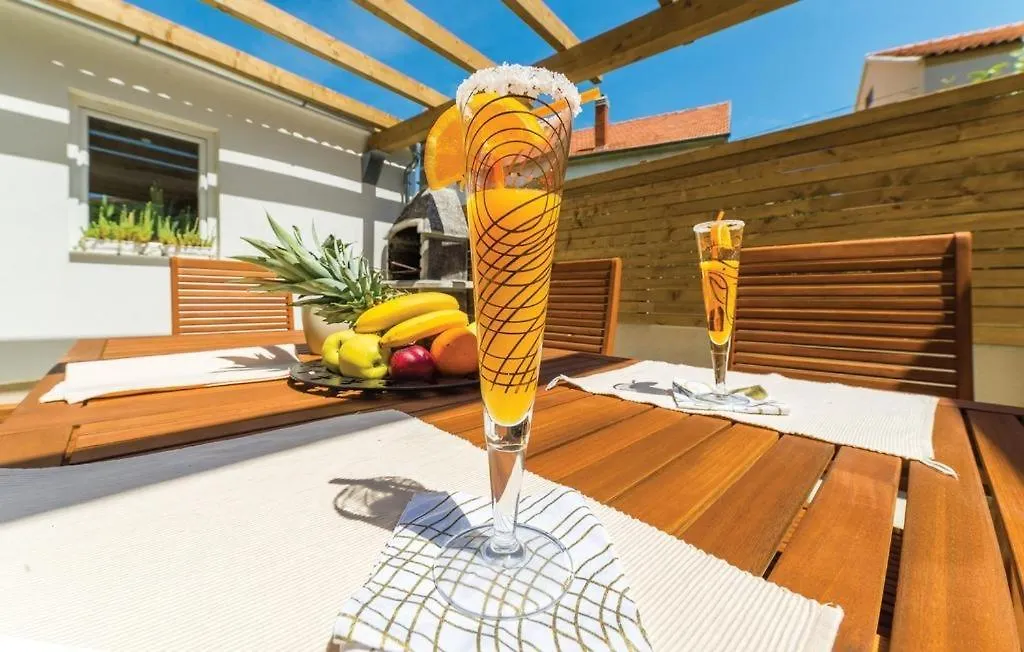 Apartment In Pakostane With Pool Access, Terrace, Air Conditioning, Wi-Fi, 3548-1