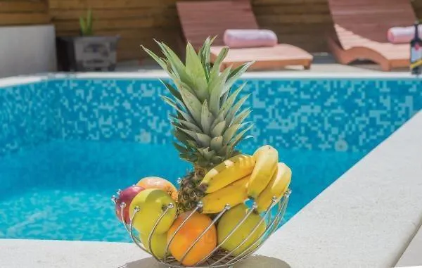 Apartment In Pakostane With Pool Access, Terrace, Air Conditioning, Wi-Fi, 3548-1 0*,