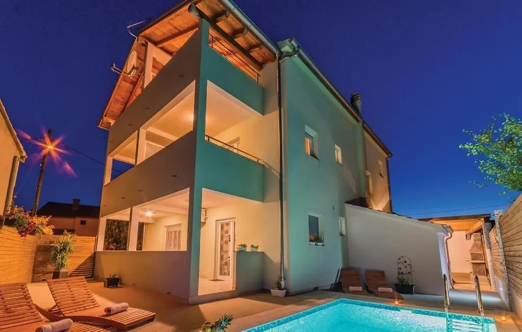 Apartment In Pakostane With Pool Access, Terrace, Air Conditioning, Wi-Fi, 3548-1 Croatia