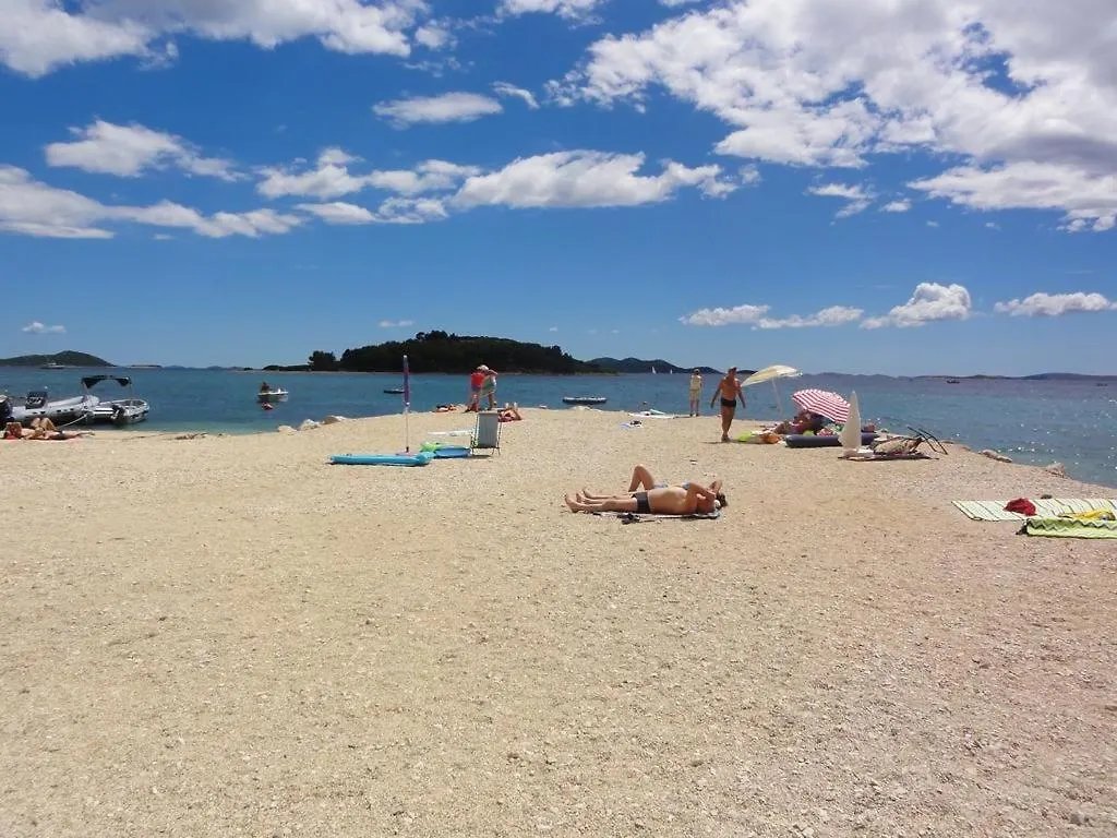 Apartment In Pakostane With Pool Access, Terrace, Air Conditioning, Wi-Fi, 3548-1 0*,